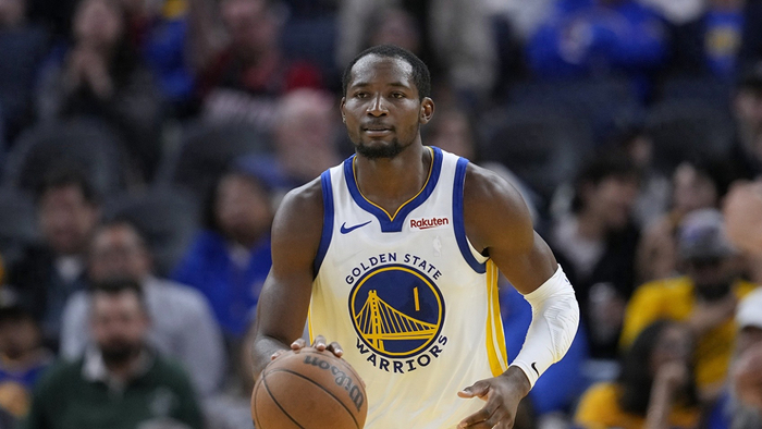 包含关键时刻萨克拉门托国王备战国王杯，官宣签约细节曝光，更衣室稳定，团队化学反应显著的词条-九游官网入口地址